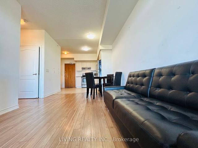 321 - 8323 Kennedy Rd, Condo with 1 bedrooms, 1 bathrooms and 1 parking in Markham ON | Image 7