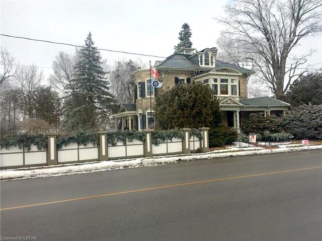 168w King Street W, House detached with 6 bedrooms, 3 bathrooms and 4 parking in Ingersoll ON | Image 1
