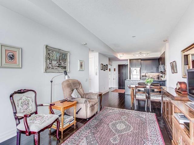 708 - 17 Ruddington Dr, Condo with 2 bedrooms, 2 bathrooms and 1 parking in Toronto ON | Image 7