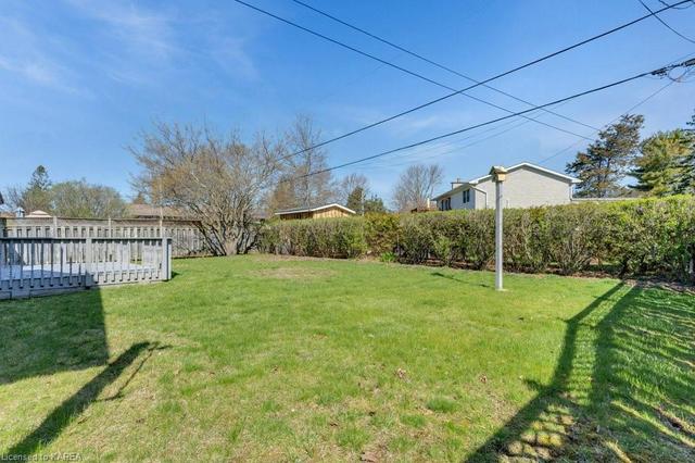 658 Carnaby St, House detached with 3 bedrooms, 1 bathrooms and 4 parking in Kingston ON | Image 25
