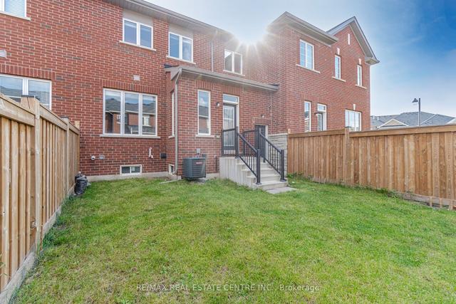 85 Bronson Terr, House attached with 3 bedrooms, 3 bathrooms and 3 parking in Milton ON | Image 22