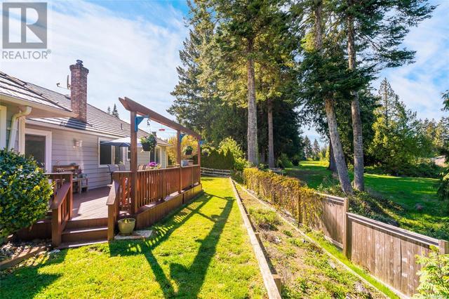 1169 Wedgewood Close, House detached with 3 bedrooms, 2 bathrooms and 3 parking in Qualicum Beach BC | Image 49