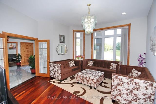 9225 Short Malden Rd, House detached with 5 bedrooms, 3 bathrooms and 28 parking in LaSalle ON | Image 10
