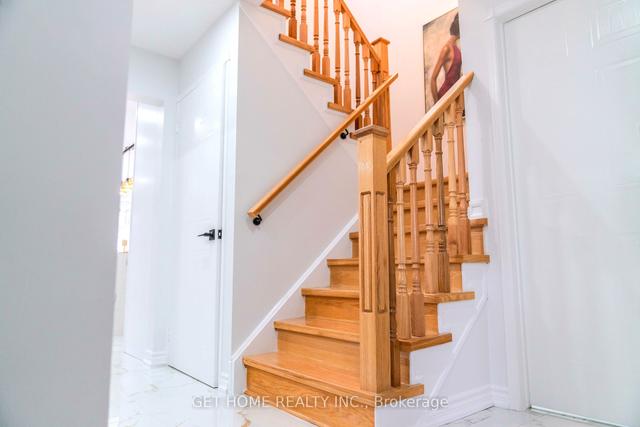 81 Havenwood Pl, House detached with 3 bedrooms, 4 bathrooms and 5 parking in Whitby ON | Image 11