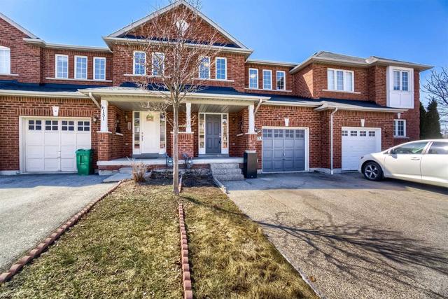6153 Windfleet Cres, House attached with 4 bedrooms, 4 bathrooms and 4 parking in Mississauga ON | Image 1