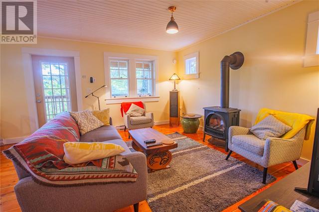 225 Boardwalk Blvd, House detached with 2 bedrooms, 1 bathrooms and 2 parking in Ucluelet BC | Image 16