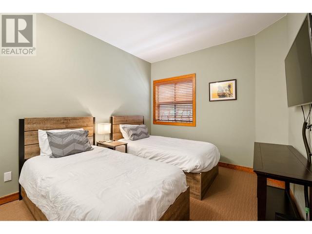 13 - 4652 Blackcomb Way, House attached with 2 bedrooms, 2 bathrooms and 1 parking in Whistler BC | Image 17