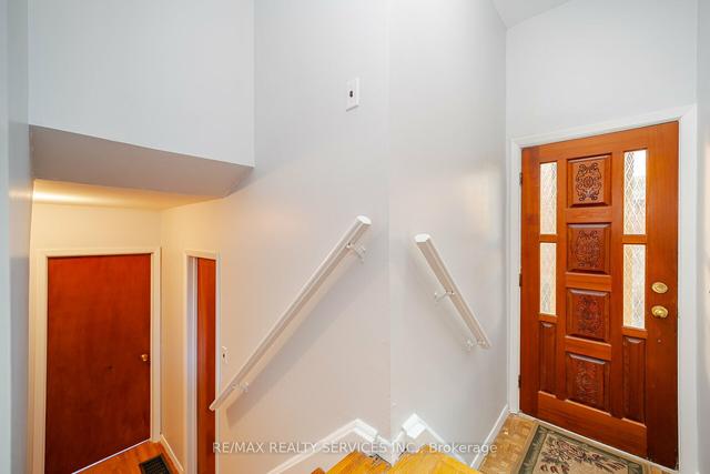 72 Northwood Dr, House semidetached with 2 bedrooms, 2 bathrooms and 3 parking in Brampton ON | Image 15