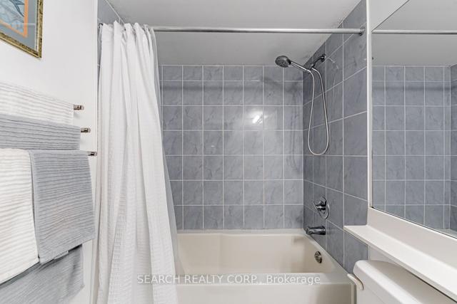 215 - 3840 Bathurst St, Condo with 1 bedrooms, 1 bathrooms and 1 parking in Toronto ON | Image 13
