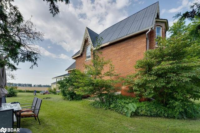 2647 Lockhart Road, House detached with 4 bedrooms, 2 bathrooms and 21 parking in Barrie ON | Image 4
