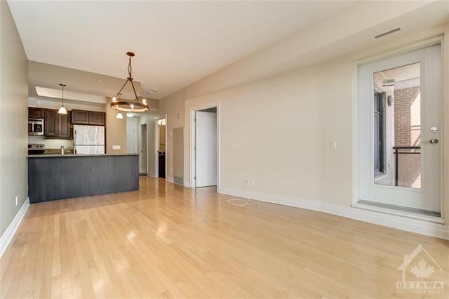 505 - 245 Kent St, Condo with 2 bedrooms, 2 bathrooms and 1 parking in Ottawa ON | Image 9