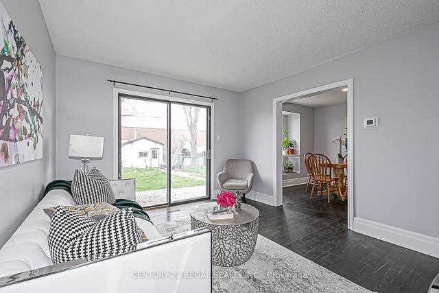 106 Upton Cres, House detached with 3 bedrooms, 4 bathrooms and 6 parking in Markham ON | Image 4