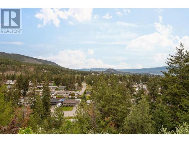 3273 Mcleod Rd, House detached with 5 bedrooms, 2 bathrooms and 1 parking in West Kelowna BC | Image 14