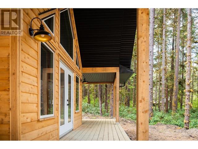 1173 Beitush Road, House detached with 3 bedrooms, 2 bathrooms and null parking in Queen Charlotte BC | Image 9