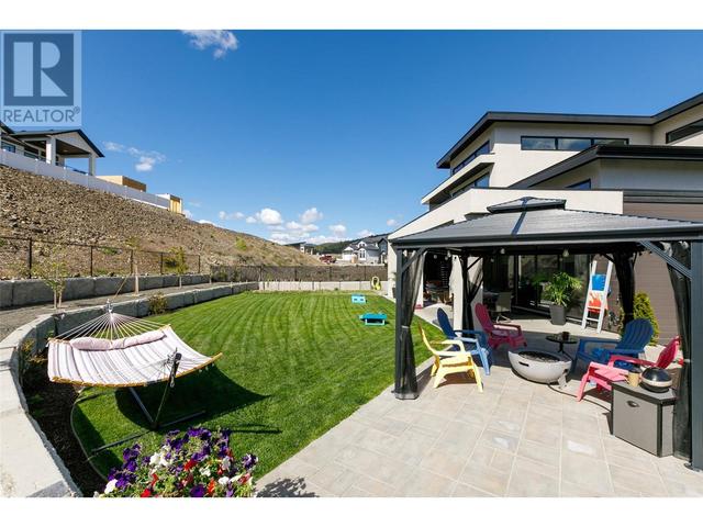 2759 Canyon Crest Dr, House detached with 4 bedrooms, 3 bathrooms and 4 parking in West Kelowna BC | Image 39