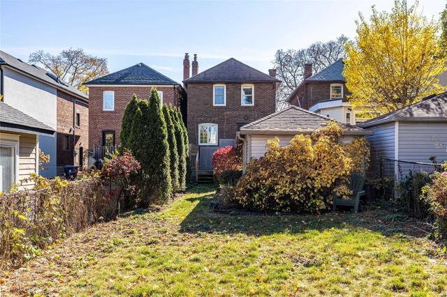 372 St Germain Ave, House detached with 3 bedrooms, 2 bathrooms and 1 parking in Toronto ON | Image 20