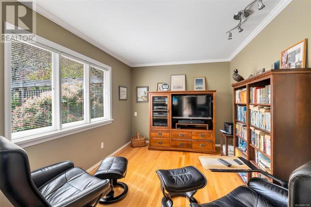 746 Sea Dr, House detached with 3 bedrooms, 2 bathrooms and 4 parking in Central Saanich BC | Image 21