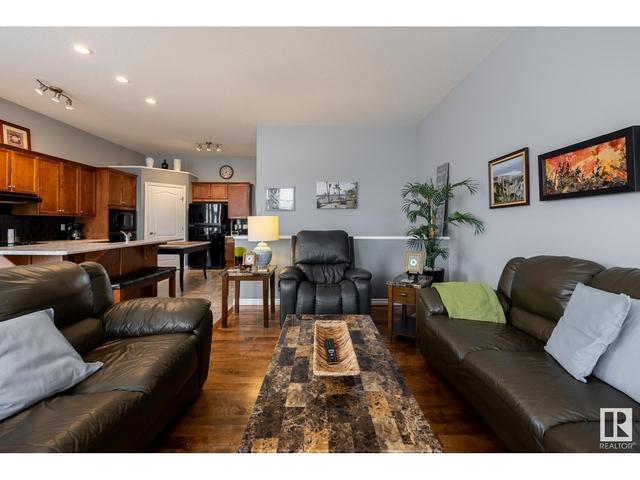 3223 22 Ave Nw, House detached with 4 bedrooms, 3 bathrooms and 4 parking in Edmonton AB | Image 14