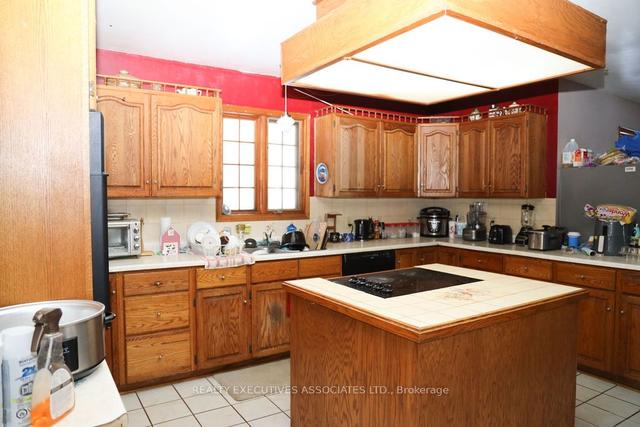 1694 Killoran Rd, House detached with 4 bedrooms, 3 bathrooms and 7 parking in Selwyn ON | Image 13