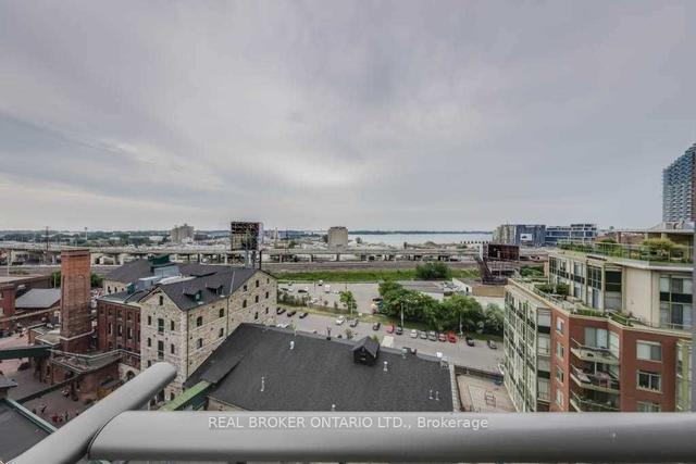 1004 - 33 Mill St, Condo with 2 bedrooms, 2 bathrooms and 1 parking in Toronto ON | Image 11