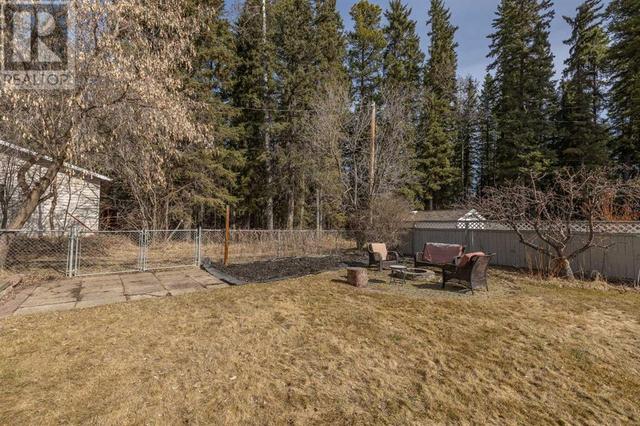 4136 4 Avenue, House detached with 4 bedrooms, 3 bathrooms and 2 parking in Edson AB | Image 37