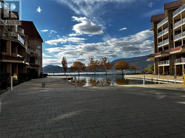 1104 - 1128 Sunset Dr, Condo with 2 bedrooms, 2 bathrooms and 1 parking in Kelowna BC | Image 18