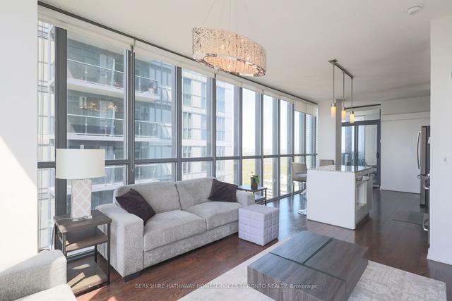 3805 - 110 Charles St E, Condo with 2 bedrooms, 2 bathrooms and 1 parking in Toronto ON | Image 1