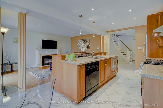 53 Marsh St, House detached with 4 bedrooms, 4 bathrooms and 4 parking in Richmond Hill ON | Image 6