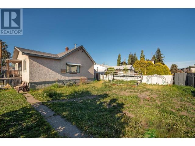 530 Patterson Ave, House detached with 2 bedrooms, 1 bathrooms and 2 parking in Kelowna BC | Image 30