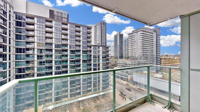 1112 - 15 Singer Ct, Condo with 1 bedrooms, 2 bathrooms and 1 parking in Toronto ON | Image 17