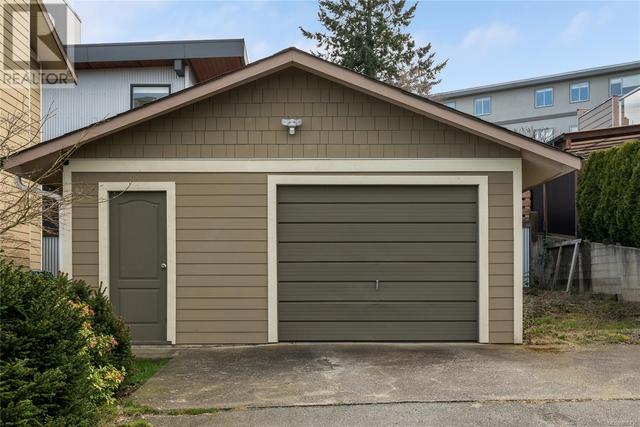 521 Larch St, House detached with 2 bedrooms, 2 bathrooms and 4 parking in Nanaimo BC | Image 52