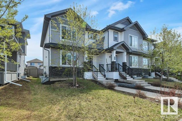 533 Chappelle Dr Sw, House attached with 4 bedrooms, 3 bathrooms and 2 parking in Edmonton AB | Image 1