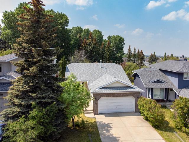 162 Macewan Ridge Circle Nw, House detached with 4 bedrooms, 3 bathrooms and 4 parking in Calgary AB | Image 1