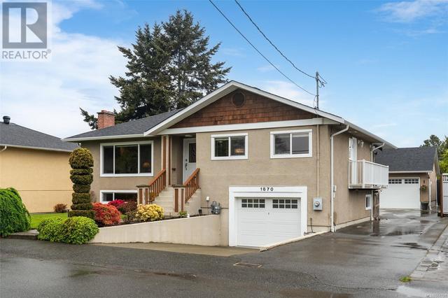 1870 Kings Rd, House detached with 4 bedrooms, 3 bathrooms and 4 parking in Saanich BC | Image 2