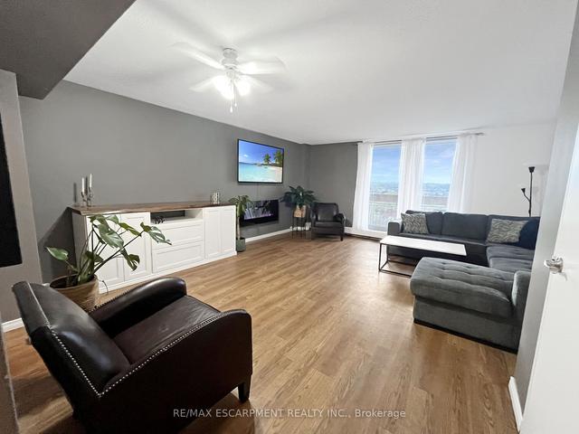 812 - 350 Quigley Rd, Condo with 3 bedrooms, 1 bathrooms and 1 parking in Hamilton ON | Image 14