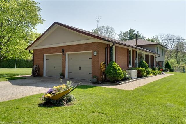 4480 - 4480 #4 Side Rd, House detached with 3 bedrooms, 2 bathrooms and 22 parking in Burlington ON | Image 11