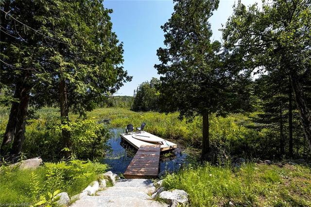 106 Juniper Isle Rd, House detached with 4 bedrooms, 2 bathrooms and null parking in Kawartha Lakes ON | Image 35