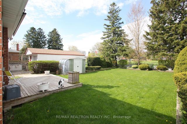94 Dewey Dr, House detached with 3 bedrooms, 2 bathrooms and 5 parking in Toronto ON | Image 21