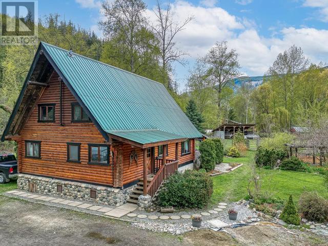 2370 Trans Canada Highway, House detached with 2 bedrooms, 1 bathrooms and 20 parking in Columbia Shuswap E BC | Image 1