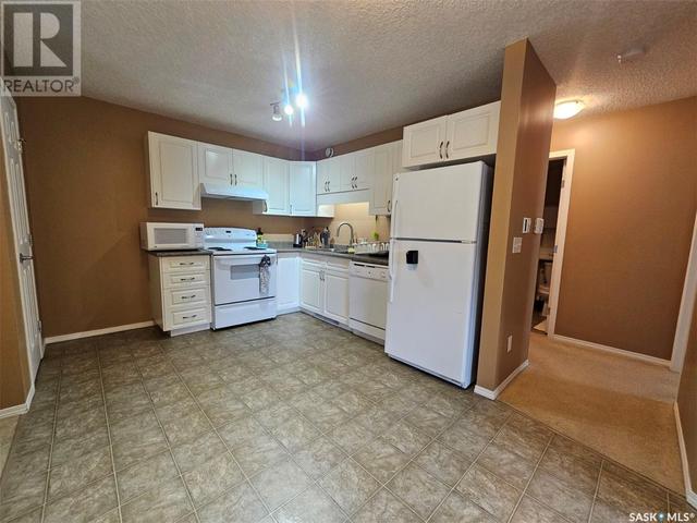103 - 700 Battleford Trail W, Condo with 2 bedrooms, 1 bathrooms and null parking in Swift Current SK | Image 4