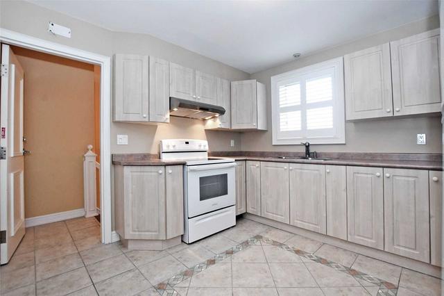 3RD-FLR - 555 Royal York Rd, House other with 2 bedrooms, 1 bathrooms and 1 parking in Toronto ON | Image 12