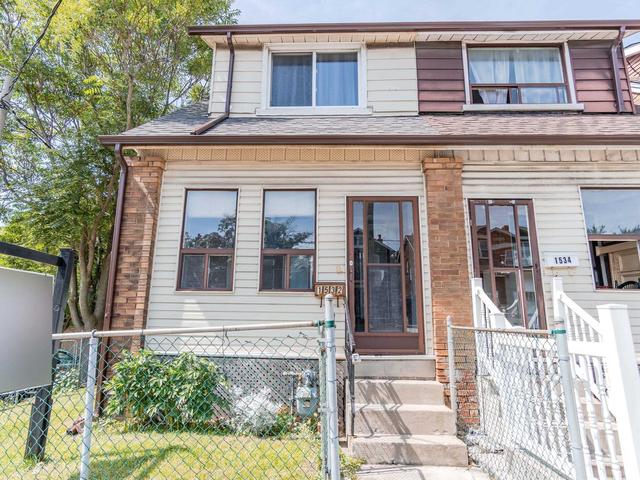 1532 Dufferin St, House semidetached with 3 bedrooms, 2 bathrooms and 0 parking in Toronto ON | Image 1