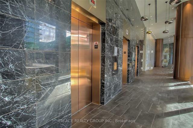 1708 - 117 Mcmahon Dr, Condo with 2 bedrooms, 2 bathrooms and 1 parking in Toronto ON | Image 4