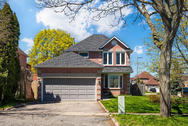 698 Lamour Rd, House detached with 3 bedrooms, 4 bathrooms and 4 parking in Pickering ON | Image 1