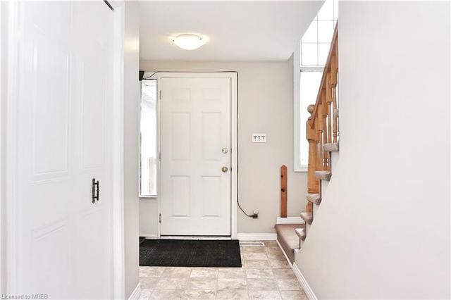 70 Camrose Crt, House detached with 3 bedrooms, 2 bathrooms and 3 parking in Kitchener ON | Image 31