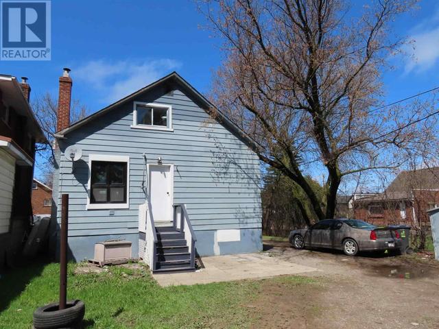 733 Mckenzie, House other with 0 bedrooms, 0 bathrooms and null parking in Sault Ste. Marie ON | Image 2