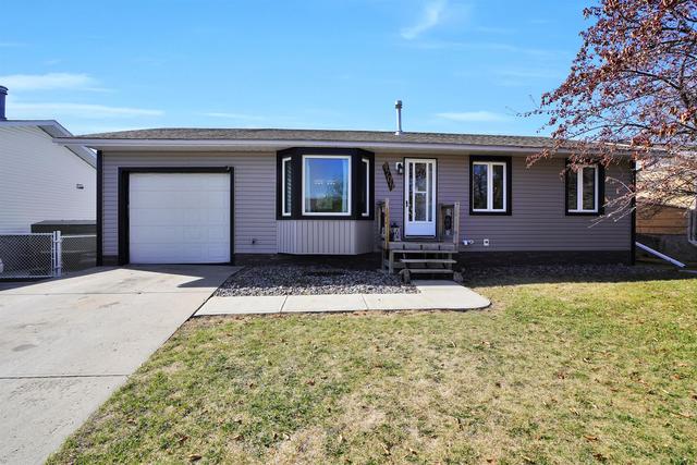 4709 55 Avenue, House detached with 4 bedrooms, 1 bathrooms and 3 parking in Rimbey AB | Image 3