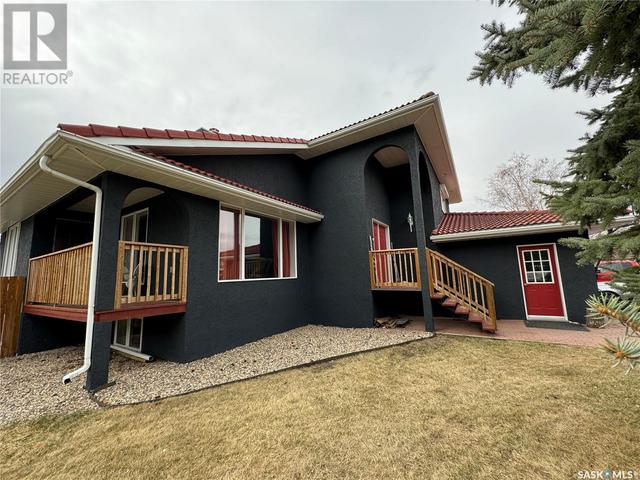 1013 13th Street, House detached with 5 bedrooms, 3 bathrooms and null parking in Humboldt SK | Image 3