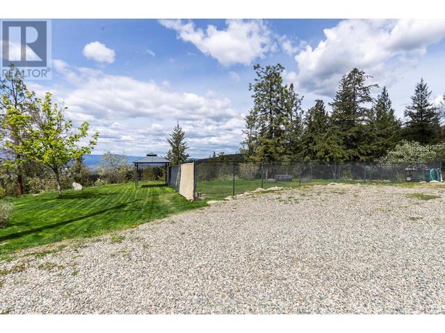 5805 Upper Booth Rd N, House detached with 4 bedrooms, 3 bathrooms and 2 parking in Central Okanagan BC | Image 37