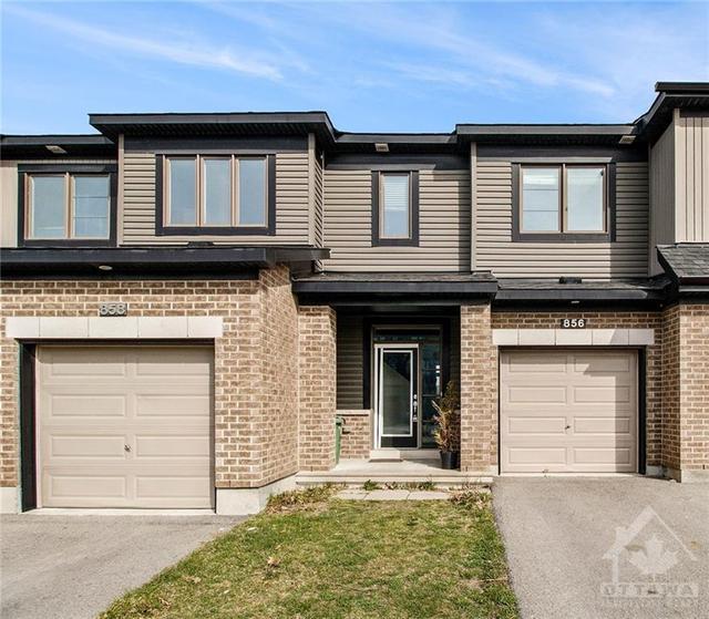 856 Kilbirnie Drive, Townhouse with 3 bedrooms, 3 bathrooms and 3 parking in Ottawa ON | Image 1